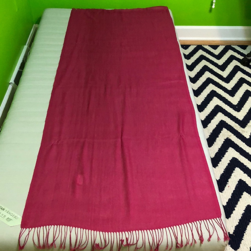 Pashmina Raspberry wool scarf - Picture 7 of 8